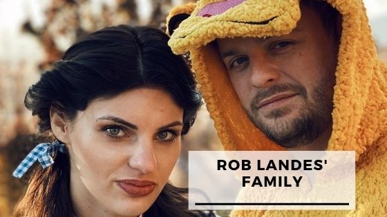 16 Pics Of Rob Landes With His Wife & Daughters